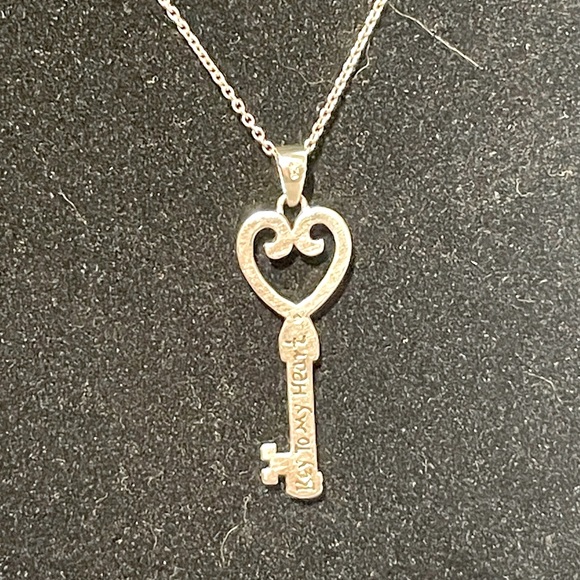 925 sterling silver key to my <3 pendant and 925 necklace - Picture 3 of 3